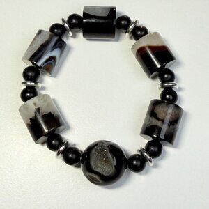 20mm Druzy Agate Bracelet with Wood & Agate Beads
